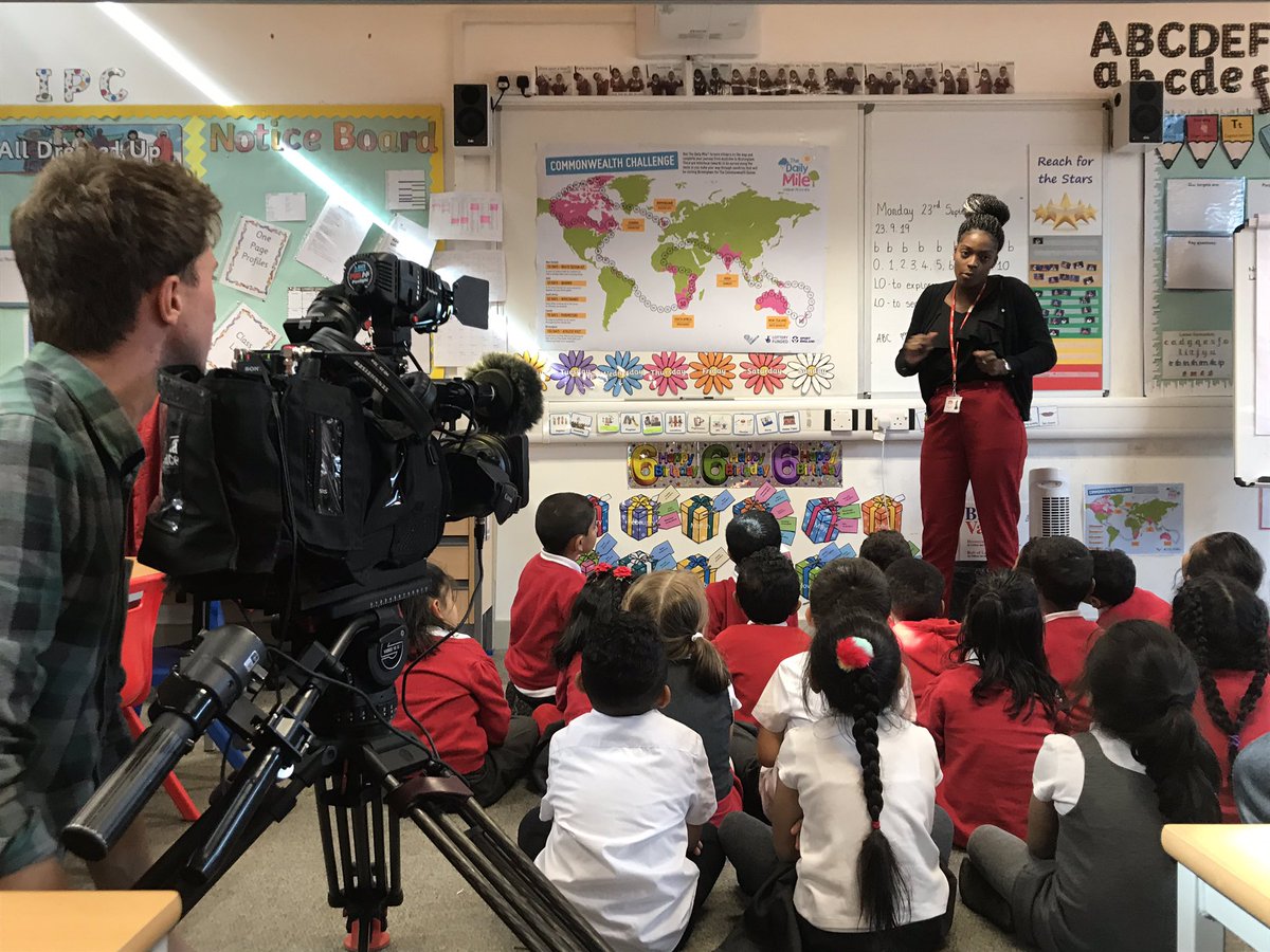 SamPayne_SB's tweet photo. Great to be filming about the #DailyMile with @ITVCentral today!
Huge thanks to our hosts @CliftonPrim for being so accommodating.
Keep an eye on ITV news this week for the finish video.
#PhysicalActivity #birmingham #DailyMileBrum #PrimaryEducation https://t.co/djfLKGvvPM