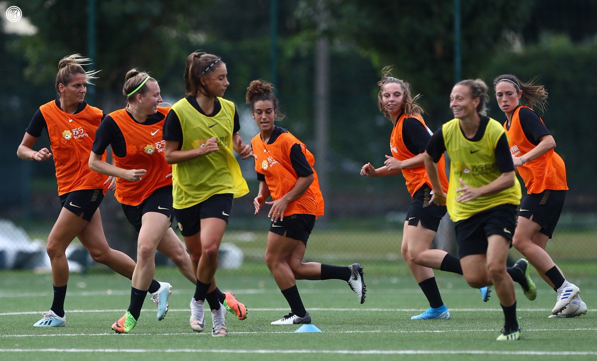 📋 | CALENDARIO

Ecco i prossimi impegni di #InterWomen

Domenica 13 ottobre alle ore 15:00 Inter - Milan, il #DerbyMilano 

Domenica 20 ottobre alle ore 12:30 Inter - @JuventusFCWomen 

Entrambe le partite saranno in diretta su <a href="/SkySport/">skysport</a> 🖥