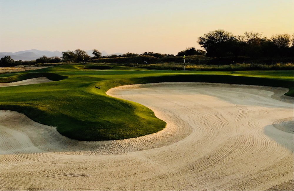 GCM_Magazine's tweet photo. A superintendent-turned-designer discusses 7 key considerations when renovating bunkers, including drainage, sand selection, edges, liners, and other elements of upgrading bunkers with a focus on prolonging their life: https://t.co/58yq27MGdY. #GCMRewind https://t.co/E7Hi5M01iQ