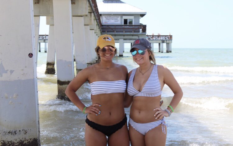 EmGreif_'s tweet image. Words can’t describe how much I miss you, my heart hurts💔 Love you forever and always shelb💘