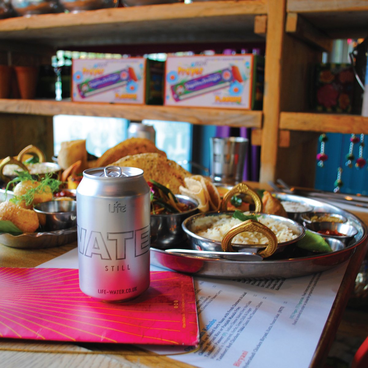 BTNBikeShare's tweet photo. Don’t miss out on your chance to #WIN a FREE lunch for 4 at @TheChilliPickle with the new #RiderRewards scheme! All you need to do is:
- Ride a @BTNBikeShare bike for 30 mins+🚲
- and claim your FREE @LifeWaterUK can by visiting our website💧https://t.co/oGU6dPYA1k #Competition https://t.co/JBADUXvXin
