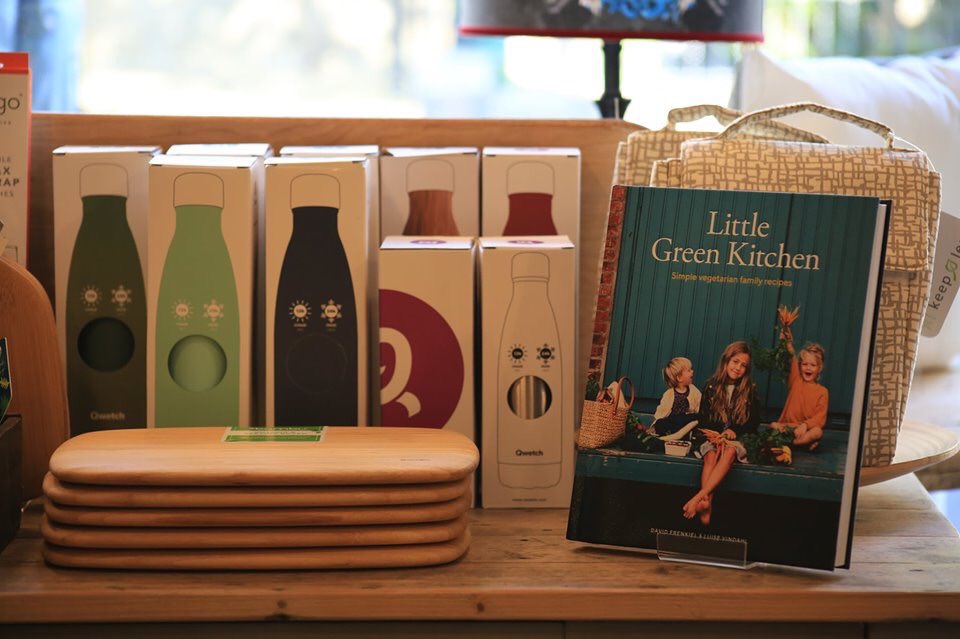 Spirals_Shop's tweet photo. How gorgeous is our new eco-kitchen display?!  Little drops of water make a mighty ocean, and every positive change we make to live more sustainably matters, no matter how small. We have lunchbags, metal bottles, bamboo cutlery, recycled serving mats and more! https://t.co/X2rFHNceYk