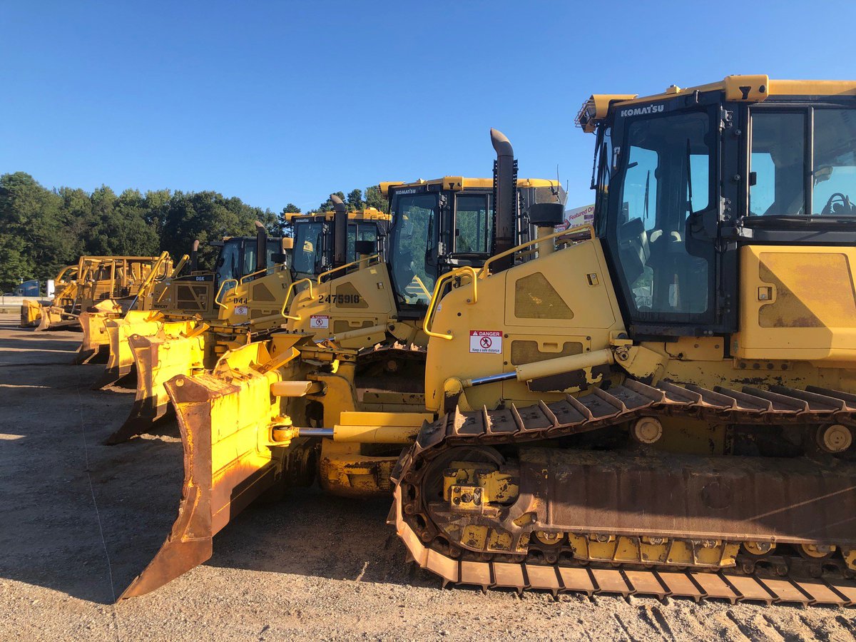 JMAuctioneers's tweet photo. Come join us for the largest #auction held at our #Pelzer facility in 7+ years! Auction is this Wed, Sept 25th. 3 rings running all day. View items &amp; place your #Prebids here: https://t.co/oOnpQRyelF  #Yardfull #HeavyIron #HeavyTrucks #BidLive #BidOnline #JeffMartinAuctioneers https://t.co/JVI7KrDzsv