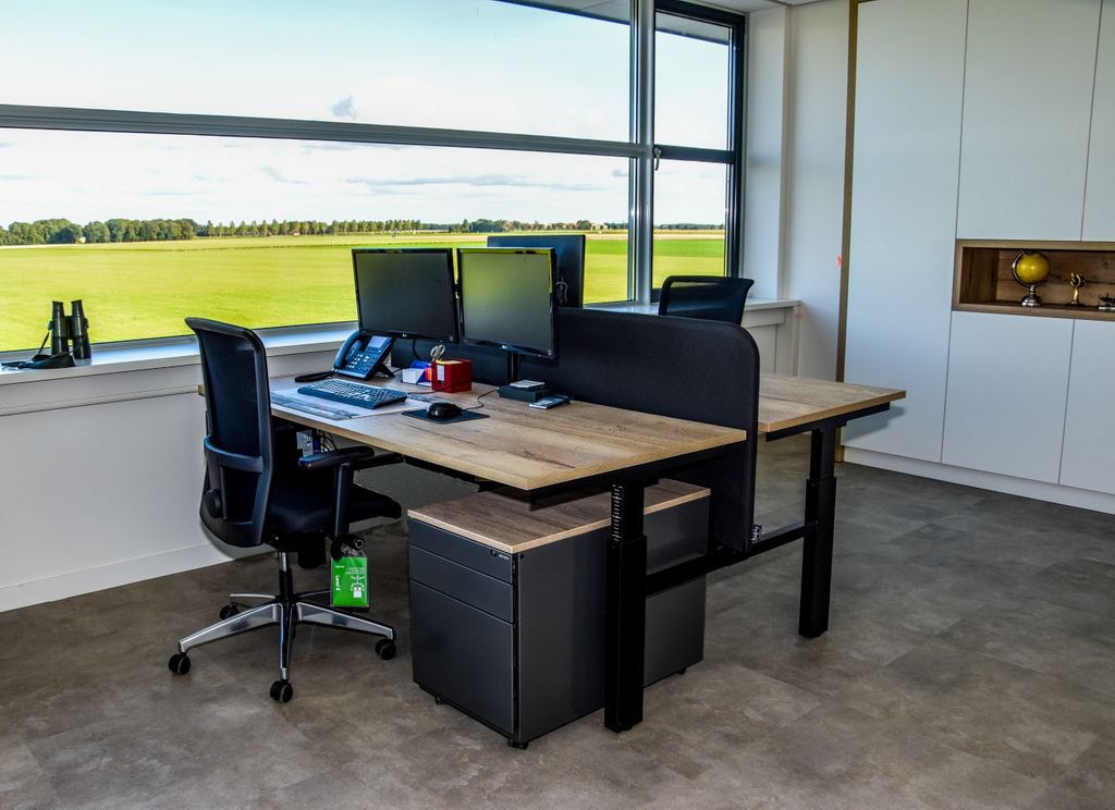dbkcurk's tweet photo. Een foto zegt meer dan duizend woorden, zo ook hier. Combineer design met ergonomie en er komt een prachtige werkplek tot stand. Benieuwd wat wij voor u kunnen betekenen? Neem eens vrijblijvend contact op!

📞 0527 685391
✉️ info@dbkc.nl https://t.co/UTEvdjEW82