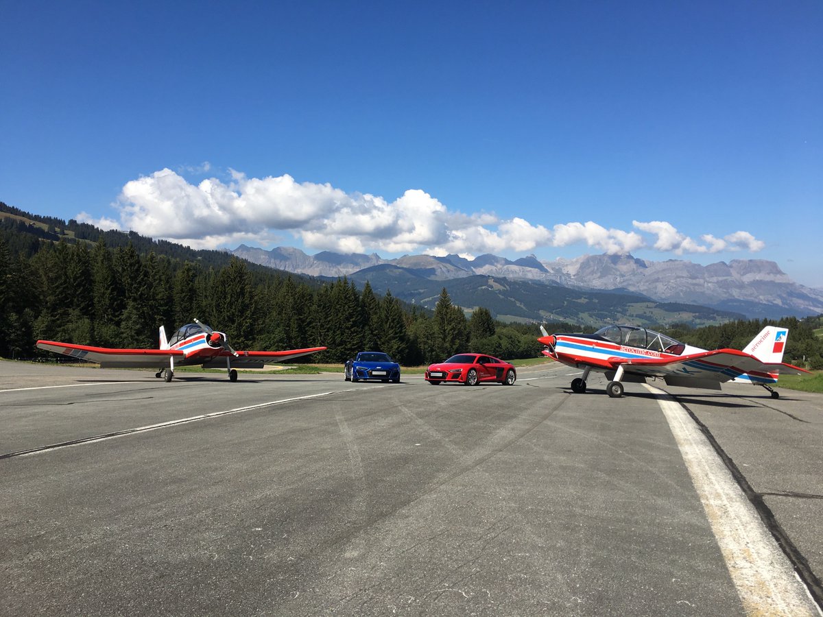 L_Bennaoum's tweet photo. Encore des moments hors du commun vécus par nos clients grâce à #Audidrivingexperience. Des journées placées sous le signe de l'exclusivité qui leur permettent d'apprivoiser les dernières nouveautés Audi et contribuent à tisser un lien durable avec la marque. https://t.co/ojH7R9LvHm