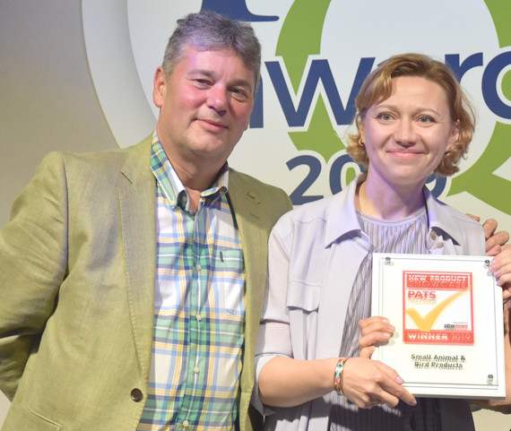 PetBusinessNews's tweet image. Mealberry won a PATS New Product Award in Small Animal and Bird Products for its Little One Tasty Bowl from assorted meadow grasses #mealberry #PATS19 

petbusinessworld.co.uk/news/feed/ever…