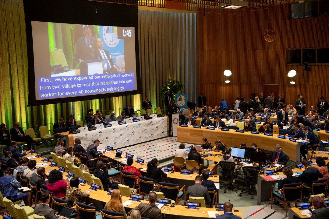 UrugwiroVillage's tweet photo. President Kagame delivers remarks at a High-Level Meeting on Universal Health Coverage ahead of the 74th Session of the United Nations General Assembly #HealthForAll #UNGA https://t.co/UtfgJmUUSB