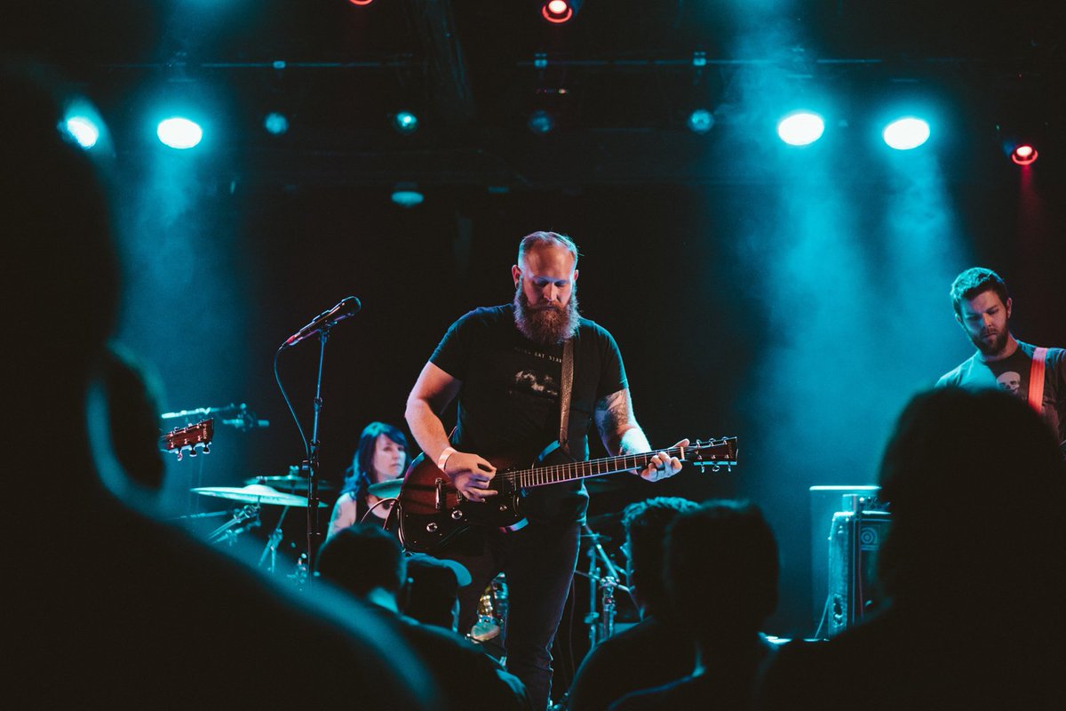 equalvision's tweet image. anyone else catch @thispatchofsky opening for @GIAAband this weekend? 👩‍🚀🌊

📸: @thiswildbemis