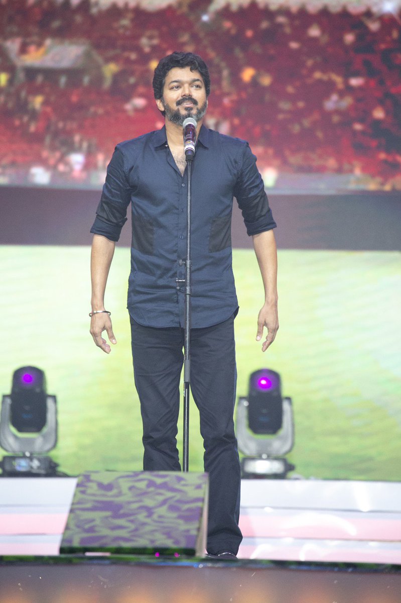 igtamil's tweet photo. 😍😍😍
#Thalapathy #Vijay at #Bigil Audio Launch #BigilAudioLaunch 
https://t.co/5biV9zCEMb https://t.co/t6MimFjh6I