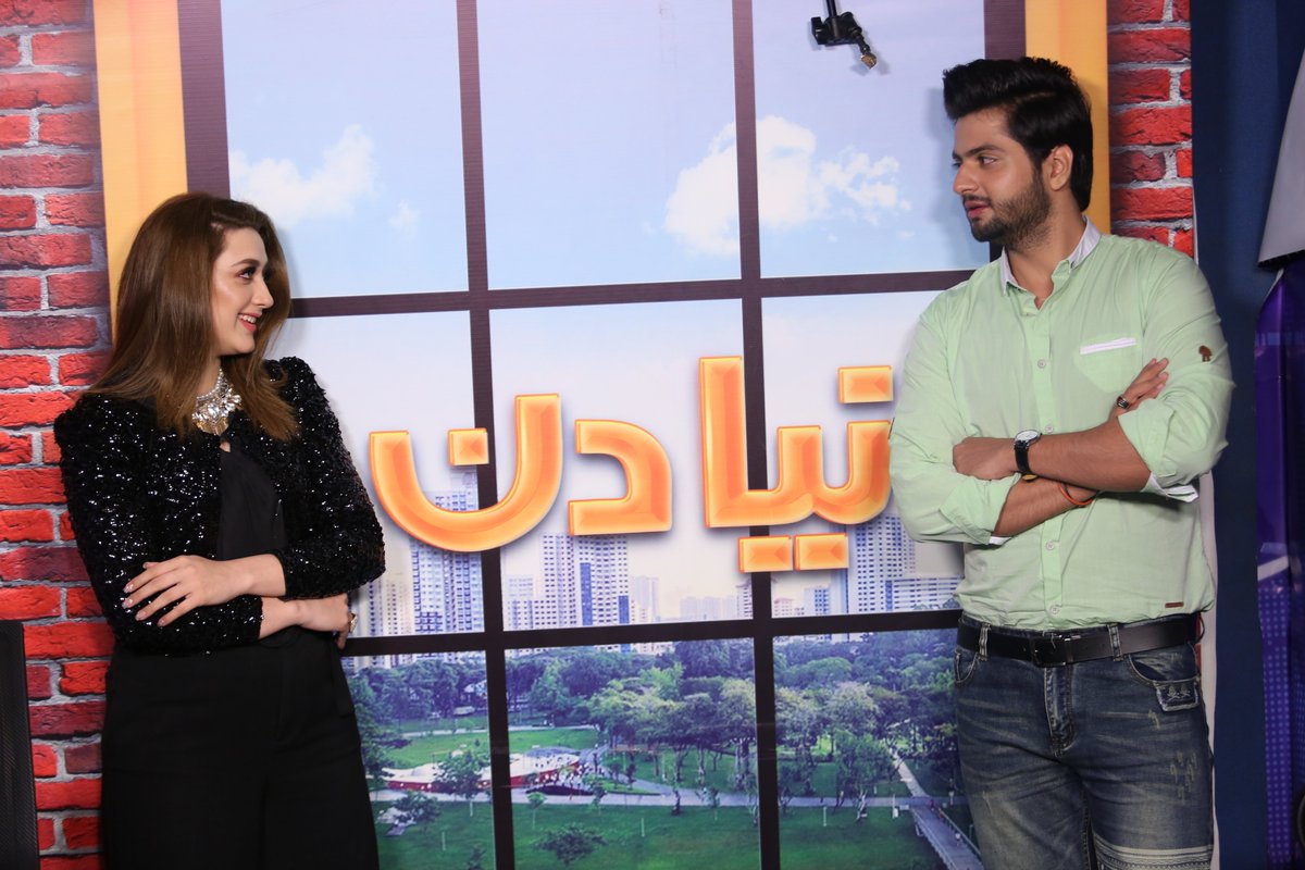 DaalMovie's tweet photo. Ahmed Sufyan and Momina Iqbal promoting #DaalChaawal on Naya Din | Samaa TV.
Releasing on 4th October, 2019.
#ANKFilms #SimpleAndSpicy #PakistaniMovie #Lollywood https://t.co/PchcLUNnC7