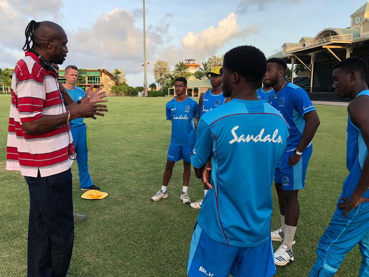 windiescricket's tweet photo. West Indies Great Sir Curtly Ambrose sharing some words of advice to the Under 19 bowling unit yesterday after their practice match.π
#JourneytoCWC #WIRisingStars #ItsOurGame https://t.co/g6PRj1rZB5