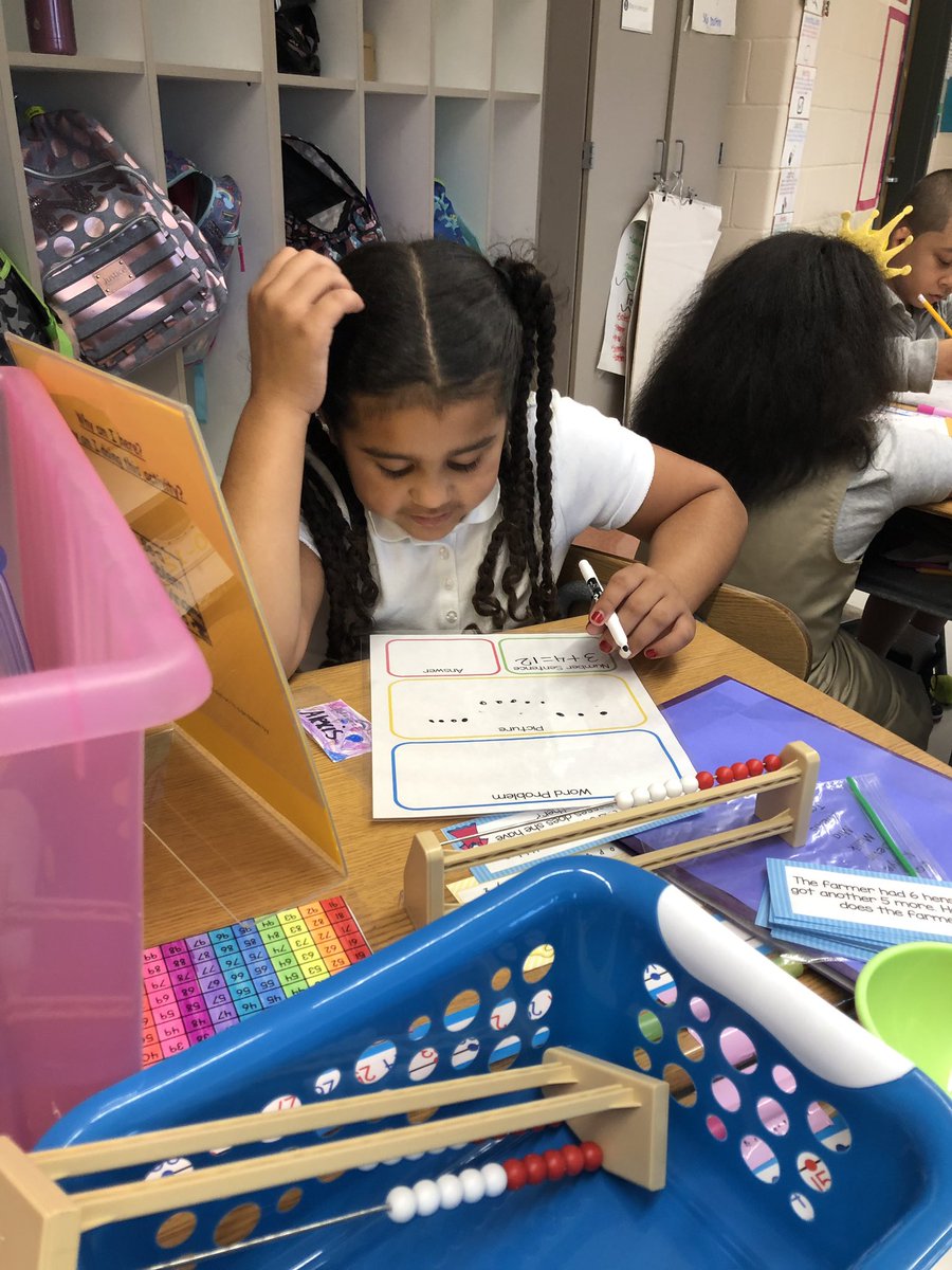 MsMarra213's tweet photo. Look at this problem solving at work!! #guidedmathinaction ๐ @BethBehnken @LauraWiddis1 @MelanieLBPS https://t.co/W8UcHWCfny
