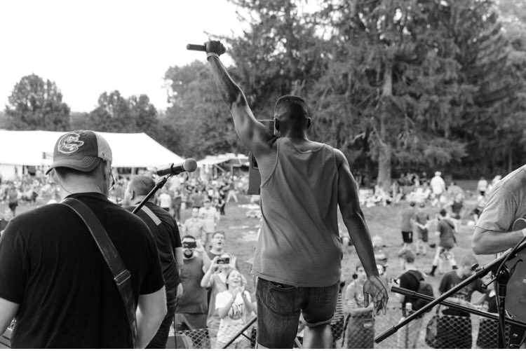 I didn’t have a slated  performance slot at Sonfest this year but <a href="/safekeptband/">SafeKept</a> graciously invited me to do a couple of songs on their set. It was awesome! One of my favorite moments was performing “Raise A Hallelujah”. We went from concert to worship. 🙏🏾 📸 Blackjon Walder