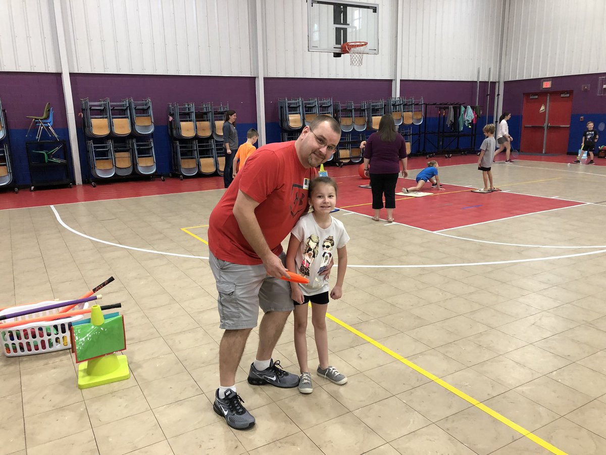 It’s take your parent to PE week here at Norris Elementary! #parentslovePE #everystudenteveryday @ACSchoolTN