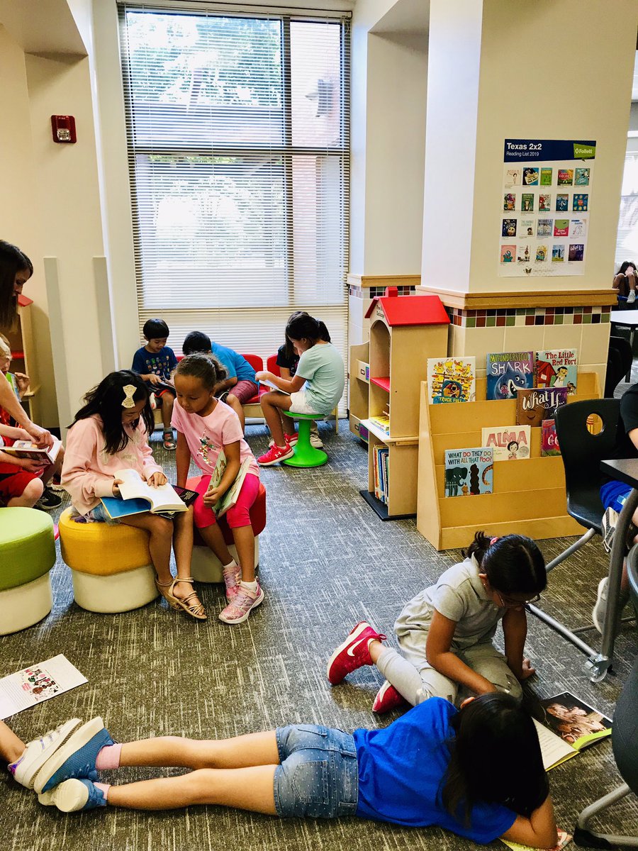 MsGreenReads's tweet photo. More 2nd grade #ReadingCelebration fun! ππβ€οΈ @IsbellPride #IsbellReads #IsbellPride https://t.co/86hQ4OisvD