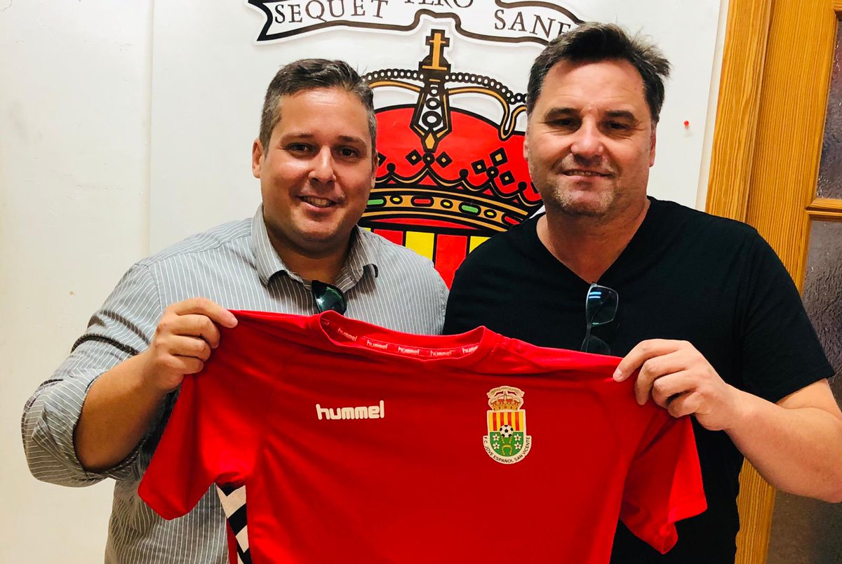 🔴⚫⚽El alicantino Francisco Sevilla "Sevi" nuevo director de scouting y metodología del Jove Español.  Procedente del <a href="/cfhercules/">Hércules CF 💙🤍💯</a>, posee una gran experiencia como entrenador en las categorías inferiores del fútbol alicantino.
¡¡Bienvenido Sevi!!
#sanvicentecreenti
#vamosjove