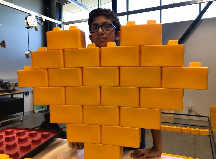 HYSArobotics's tweet image. Showing our love for FTC SkyStone!