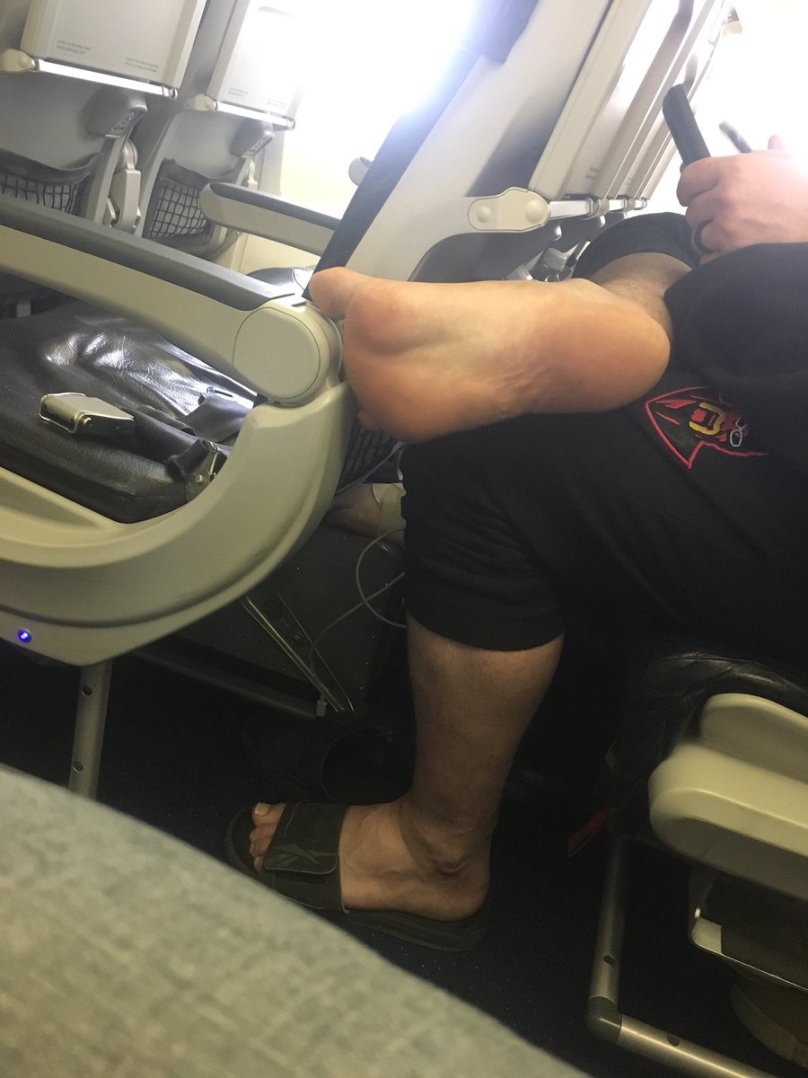DonSangster's tweet photo. Looks like it's going to be a long, and smelly, flight. #nomanners https://t.co/6wtV5Y8VaU