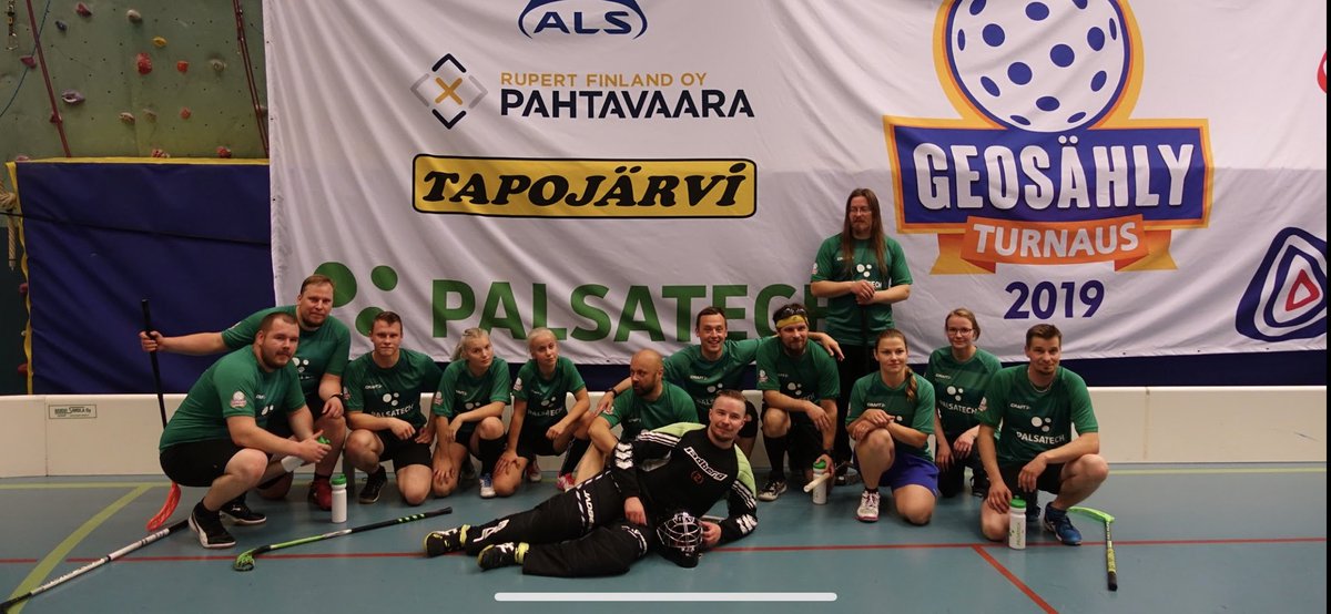 Meidän joukkue isolla J:llä tsemppasi toinen toistaan aina finaaliin saakka, geosähly 2019 turnauksessa. Voittaja #Hannukainen Mining vie turnauksen ensi vuodeksi Kolariin järjestettäväksi. #geosähly #kaivosteollisuus #tapojärvi