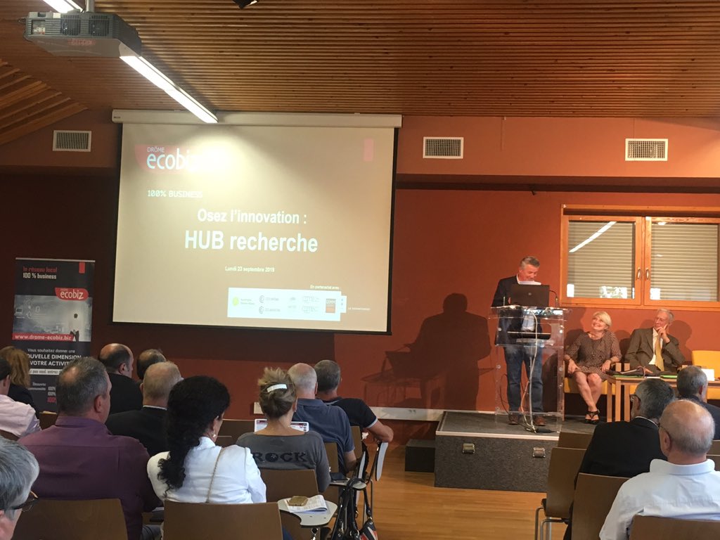 ccidrome's tweet photo. #AG @ccidrome : présentation du #HUB #recherche de @auvergnerhalpes, un outil qui facilite la mise en relation entre le monde de la Recherche et celui des entreprises. https://t.co/WI3SuJ2t50