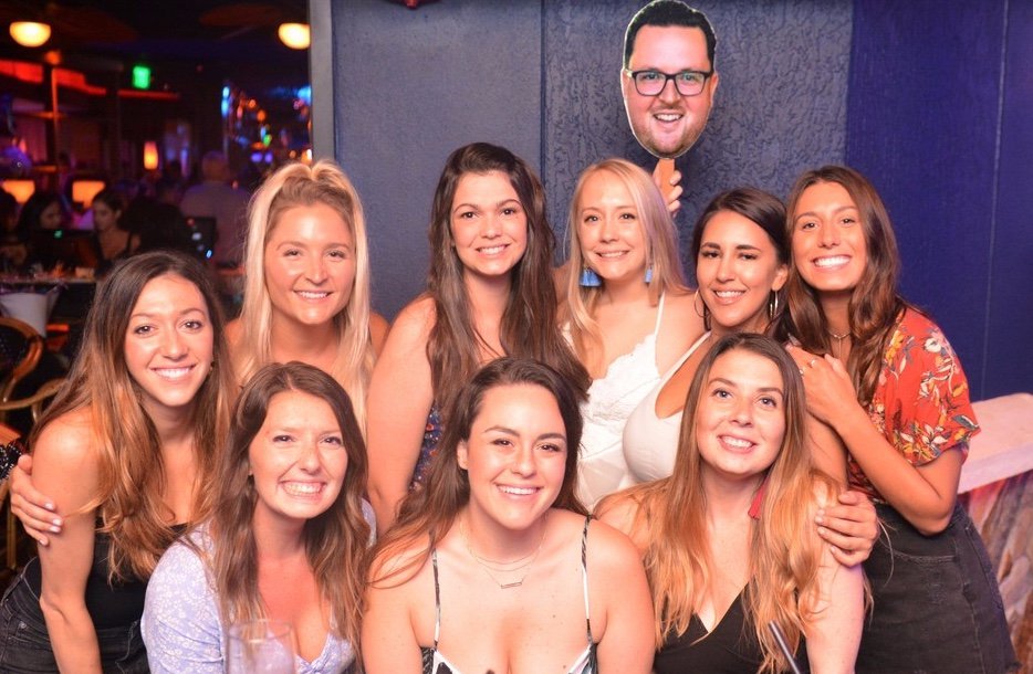 Summer may be "over", but nights at Blue Martini are still hot!

Join us today for Monday #HappyHour beginning at 4pm, featuring 50% OFF martinis, house wine, cocktails &amp; beer 🍻  

#MondayFunday #Fall #Autumn #FirstDayofFall
