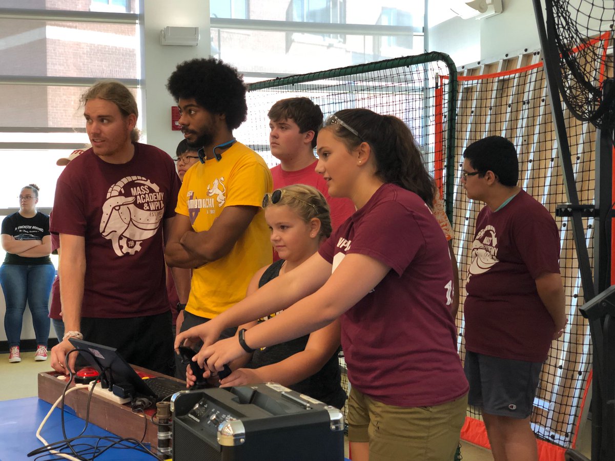 Last Saturday's Parents Weekend Demo went great! Thanks to all those who came to learn about FIRST and drive the robot!