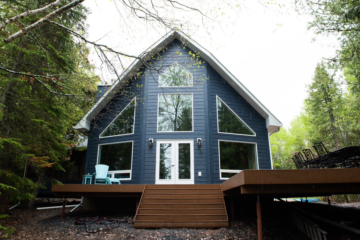 VogtBuilding's tweet photo. Cabin More...Work Less #vogtbldg #imaginethisstyleanddesign #cabin #kenora #customhome https://t.co/q4uD0DRk2K