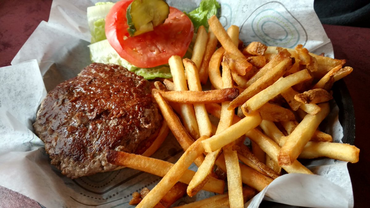 explore131N's tweet image. The Trout Town Tavern &amp;amp; Eatery has been serving up the best homemade plates in #Kalkaska for years now - a must stop if you are in the area! Learn more at: trouttowntavern.com #Explore131N #HomeCooking #Michigan