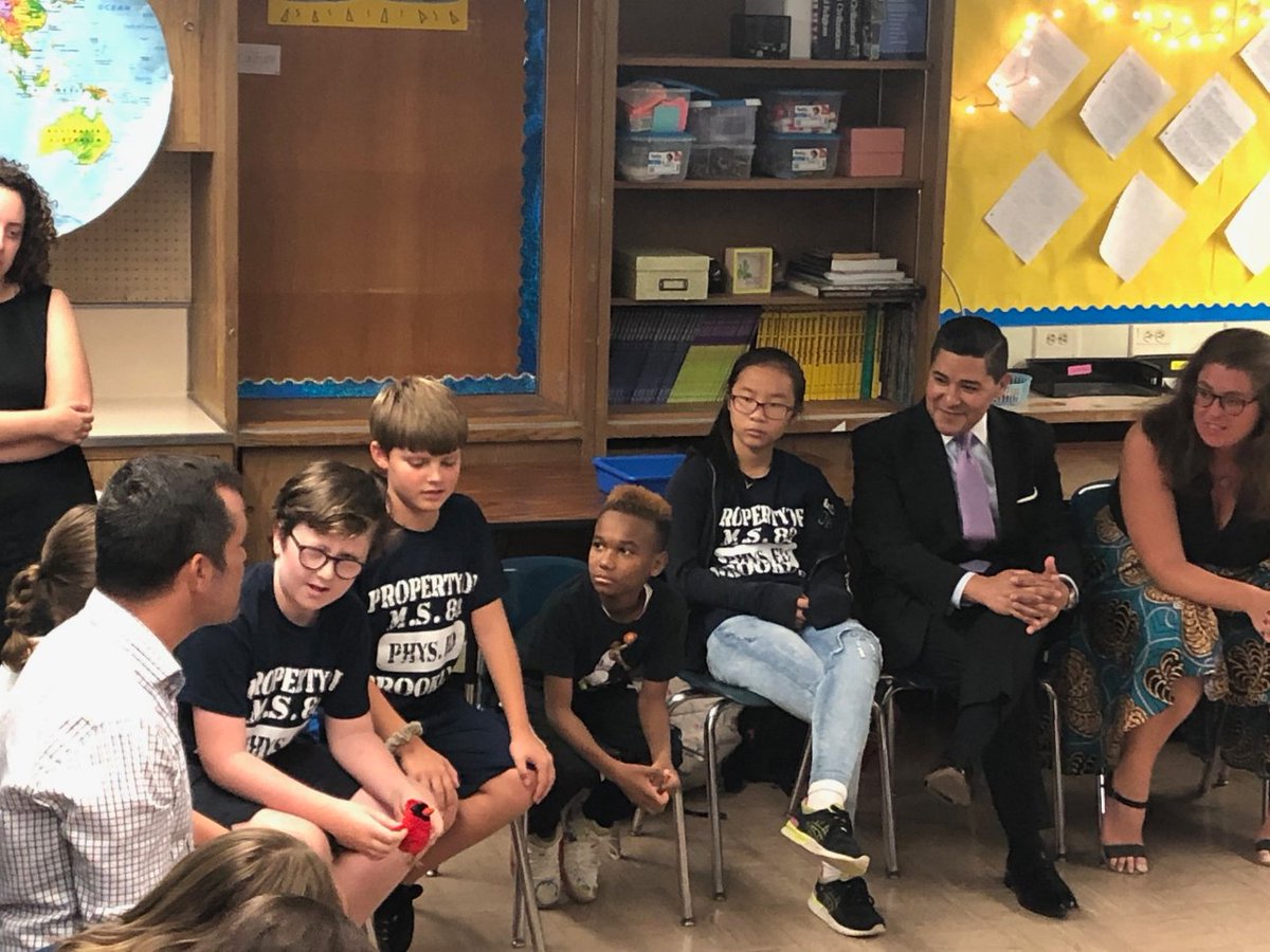 NYCSchools's tweet photo. 🆕 @DOEChancellor Carranza just announced new efforts to accelerate learning &amp; instruction across @NYCschools, including:
🔹Culturally Responsive-Sustaining Education (CR-SE) Fellows Program
🔹More inclusive NYCReads 365 Book List
🔹Align all future adopted curriculum to CR-SE https://t.co/UxRObaRlwJ