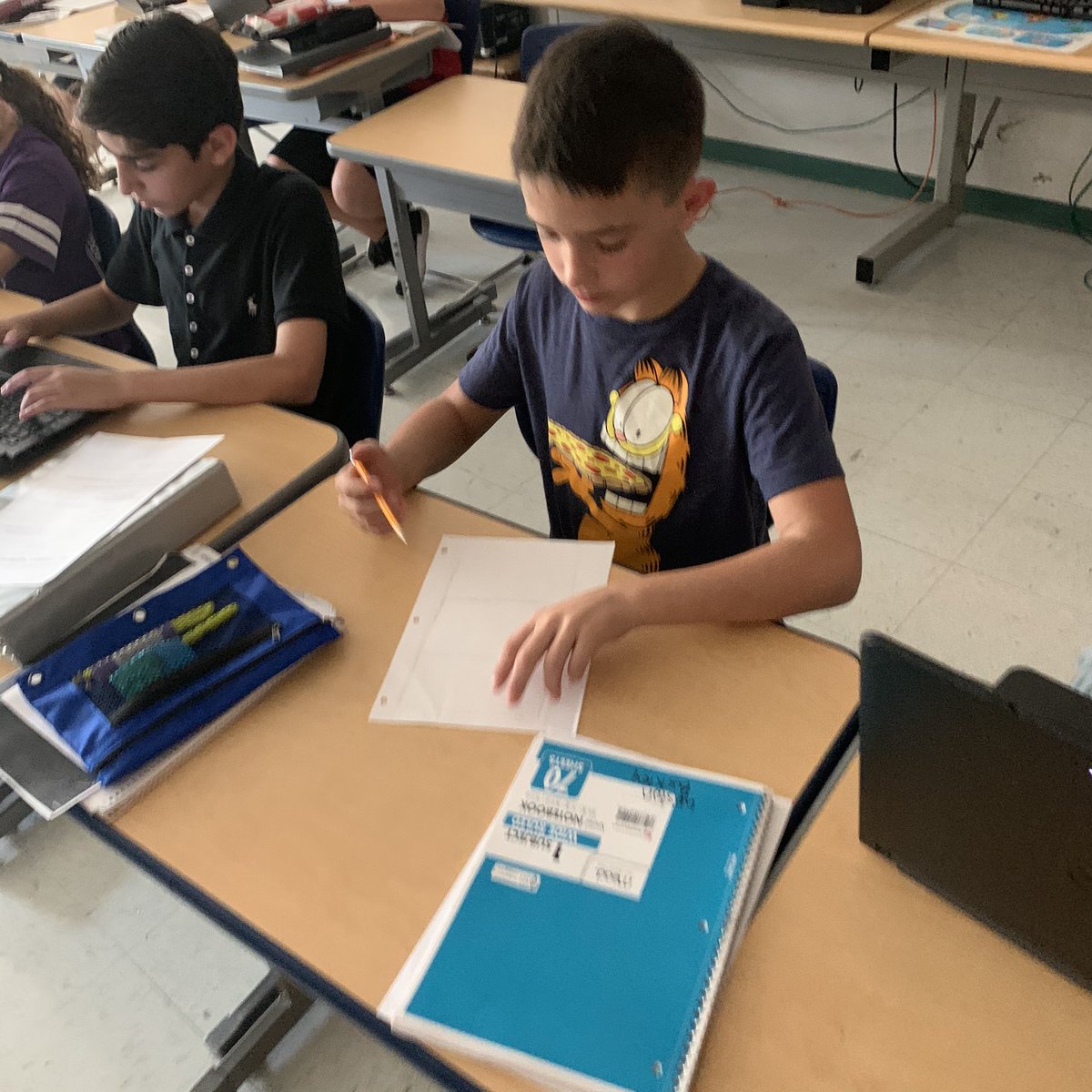 Starting to work on sketches for our travel brochures in Grade 6 design at @RogersInt! 
#mypdesign #criterionb #developingideas #pencilandpaper #designsketches #fantasyisland #graphicdesign