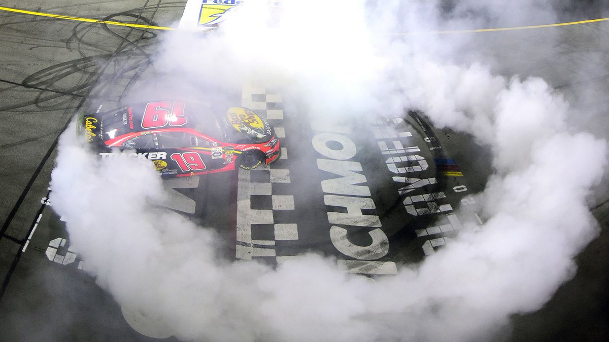 NASCARONFOX's tweet image. How many races will Martin Truex Jr. win this season? Vote with:
#Hub6
#Hub7
#Hub8
#Hub9plus