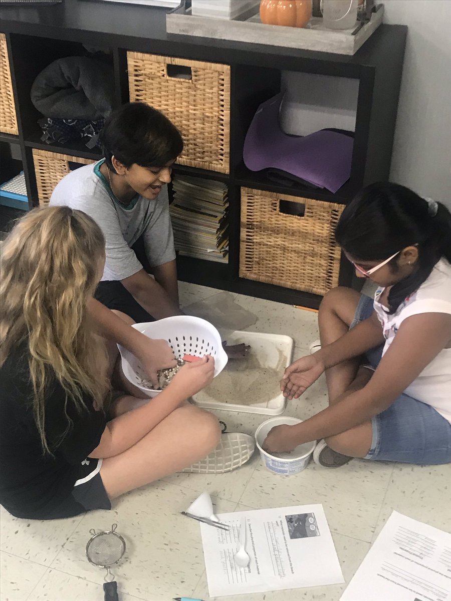 MrsRousey5's tweet photo. #Gr8gators Environmental Engineers for the day! https://t.co/Ygpfvwb8eK
