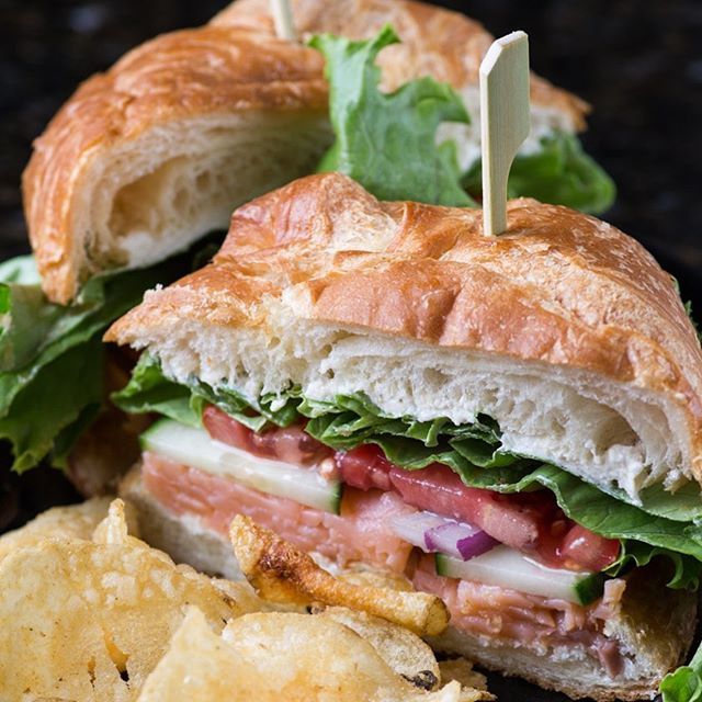 ABDistributors's tweet image. We're trusted by chefs to provide the best in gourmet goods for your restaurant (or family). Check it out on our website and see the difference a local distributor can make. ift.tt/2kEXhk2