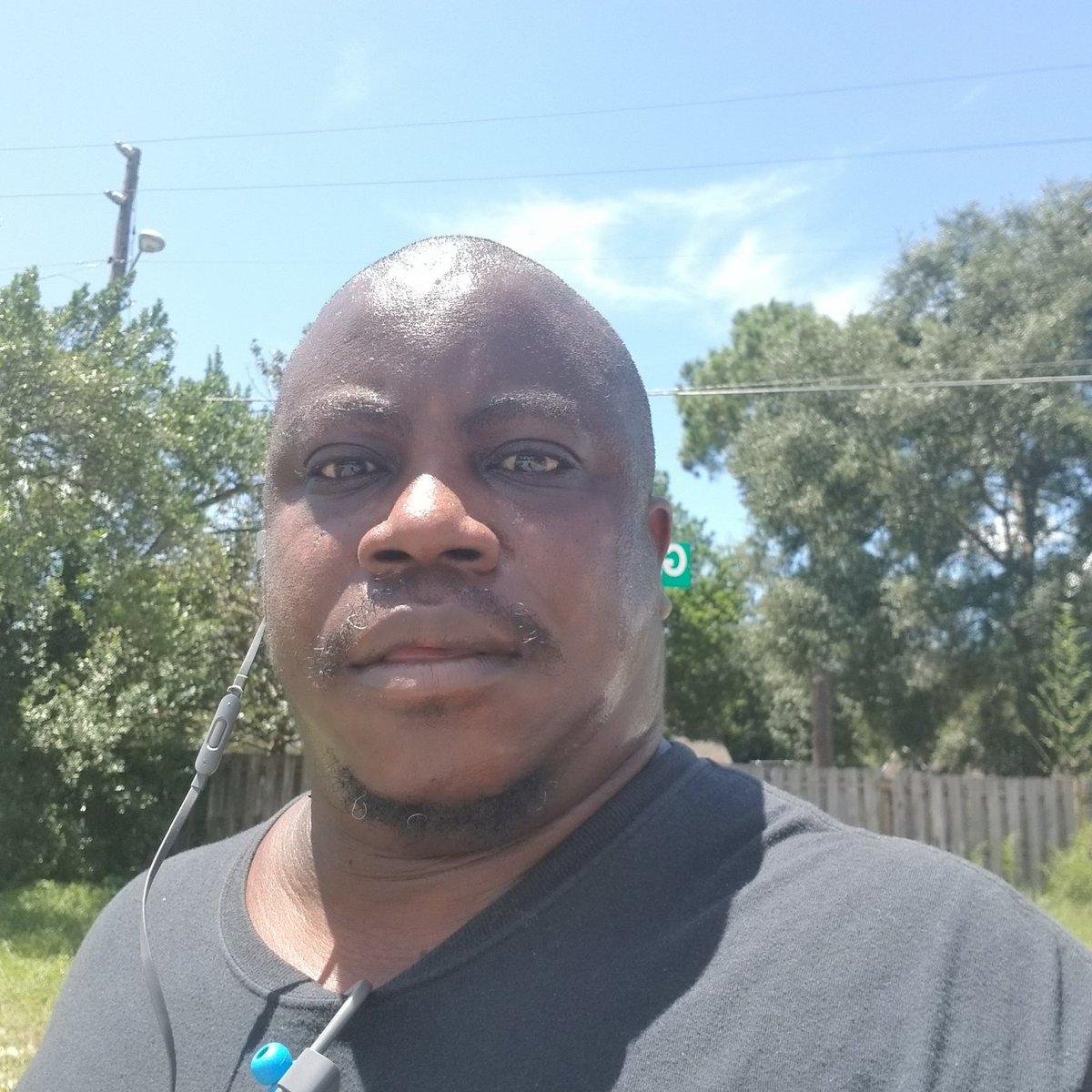 jaycee445's tweet image. it's been a trying but great year. Thank you Yah for another year.