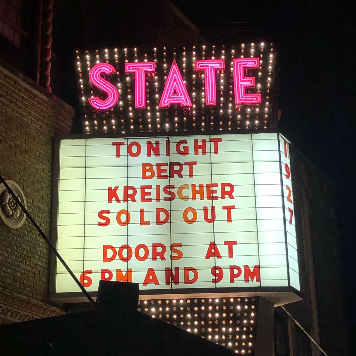 TheBenGlaze's tweet photo. Had such a fun night watching @bertkreischer at the @kazoostate theater. His new hour is hilarious! Watch for it on @netflix. Got lucky enough to get one of the 20 meet and greet raffle tickets. #chillable @fbhw #themachine #tourbuschamp https://t.co/ZD0RoqtX2W