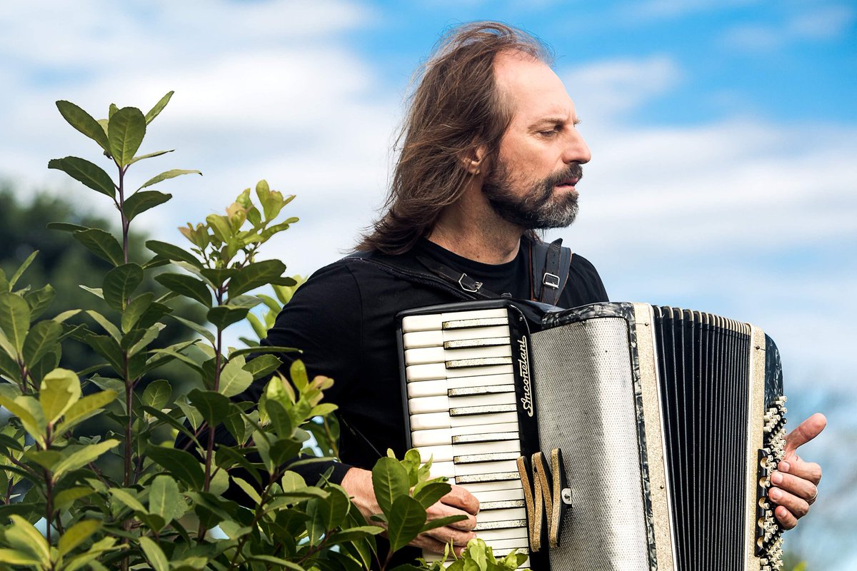 Feliz cumpleaños <a href="/changospasiuk/">Chango Spasiuk</a>! 🎉 Este sábado celebramos sus 30 años con la música en #Rosario. 

🗓 28/09 ⏰21:30hs 🎭 Teatro Fundación Astengo
🎟 Entradas en el teatro y por sistema Ticketek
