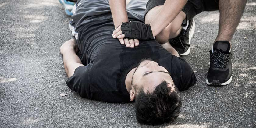 Disminuye la #MuerteSúbita de deportistas en París por el aumento de #RCP precoz por parte de espectadores y por el uso de #DEA
La Tasa de Supervivencia aumentó del 20% al 60%.
Recomendable estudio de ESC: escardio.org/The-ESC/Press-…
Si las cosas se hacen bien parece que funcionan!!!