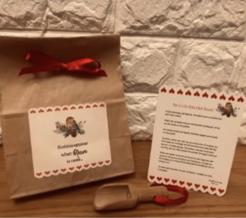 emylea_official's tweet photo. What a lovely make this is ❤️ £4 plus p&amp;p 

This is a gift bag of wild #bird seed, it’s ideal to take to the graveside or use in the #garden. This item was inspired by the loss of my nana, since she passed I’ve had visiting #robins

https://t.co/8Rja9KlqSd

#memorial #memories https://t.co/budJUqXCJA