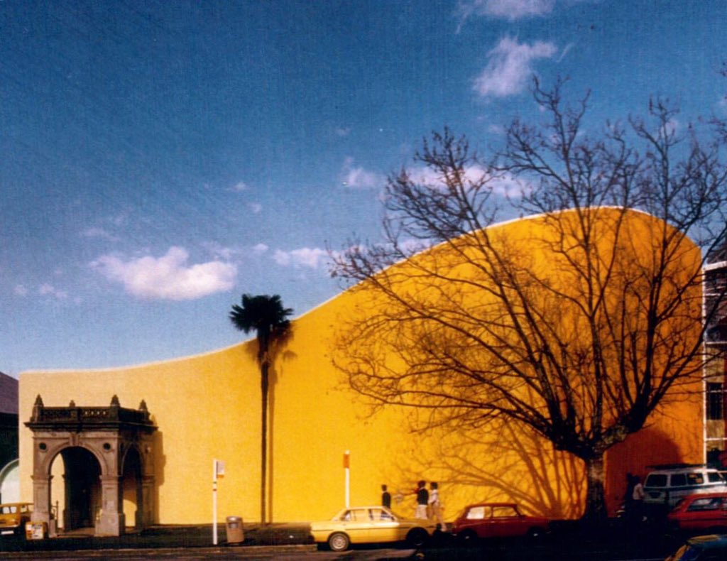 University of Auckland, School of Music, Hill Manning Mitchell, 1986Auckland, New Zealand.