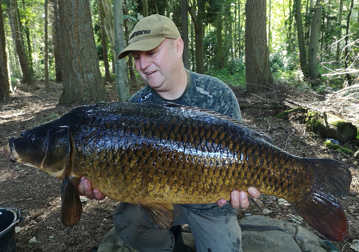 24hr session and had the pleasure of slipping the net under these 2 @ 26.22 and 29lb...Shimano TX1 P&amp;B pop ups doing it again...