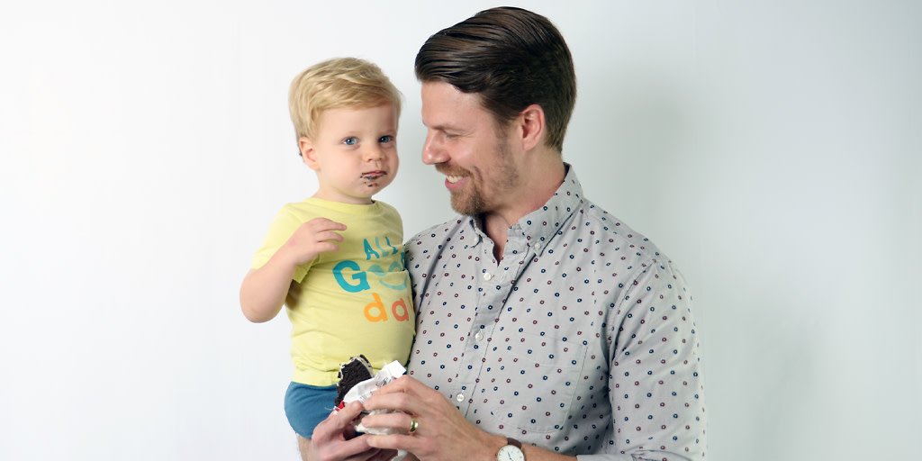 Moore_Agency's tweet photo. Bidding summer adieu the way we know best: sweet treats and our even-sweeter little ones!π¦#WeAreMoore #TheyAreToo https://t.co/Nl8dRrVwdk