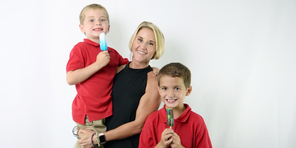 Moore_Agency's tweet photo. Bidding summer adieu the way we know best: sweet treats and our even-sweeter little ones!π¦#WeAreMoore #TheyAreToo https://t.co/Nl8dRrVwdk