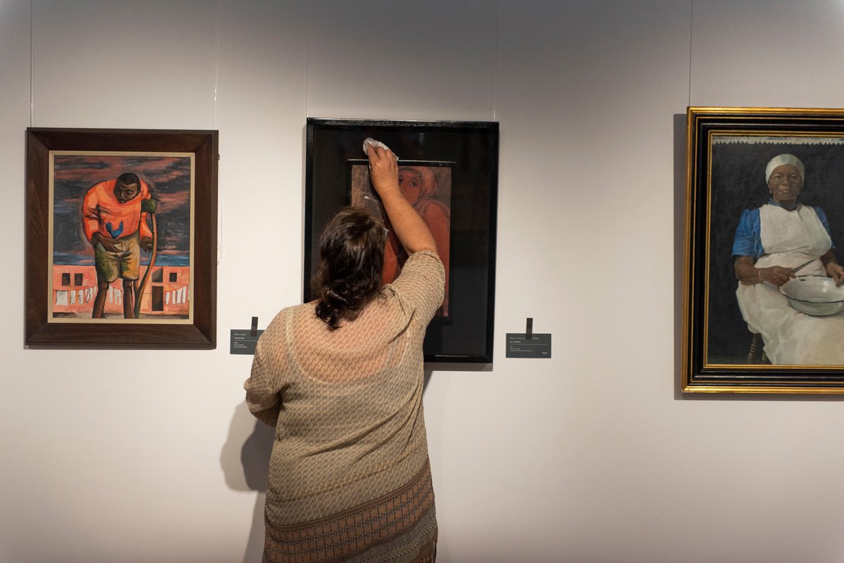 taraturk1's tweet photo. The curators of @JavettUP have been working hard to prepare the beautiful new gallery that will open tomorrow in Pretoria at @UPTuks, showcasing the art of Africa. I can't wait to see the Mapungubwe Collection and many other famous artworks! #MyAfricaOurArt #JavettUP #HeritageDay https://t.co/nLrSS2exFv