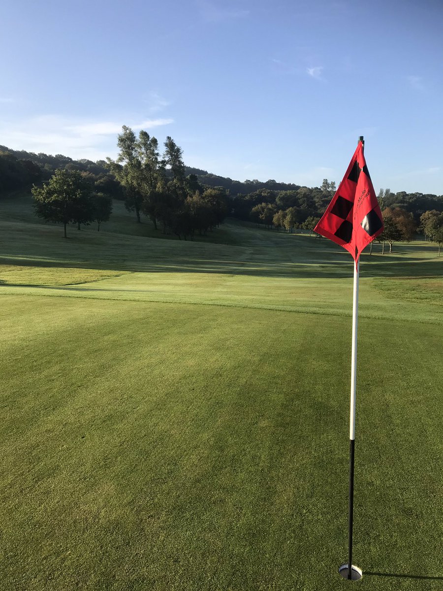 aaronthorpeALS's tweet photo. Who said early morning meetings were boring 🤔 thanks to the team @ClubWrekin for having us 👍🏻 #alwayslearning #integratedpestmanagement https://t.co/ql0AXfifqw