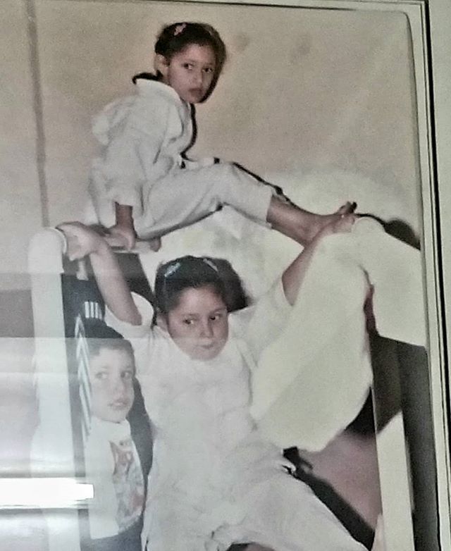 Nessim_MPH's tweet photo. Expressing what you both mean to me will probably exceed the character limit of this space.  This picture might help (FYI I held that postion for 27 minutes) ! Happy birthday, you both are the pillars that always supported me since birth. I will always b… https://t.co/HOUPrX6NLz https://t.co/RgwluDDi9v