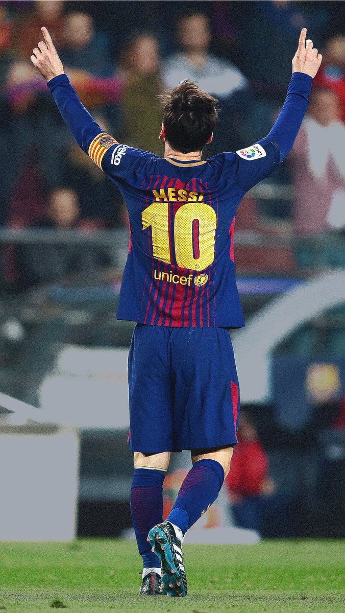 Là một trong những siêu sao bóng đá hàng đầu thế giới, Messi luôn được yêu mến và ngưỡng mộ không chỉ vì tài năng của mình, mà còn bởi vẻ ngoài đẹp trai và cá tính của anh. Hãy tải những hình nền Messi đẹp nhất để thể hiện sự yêu thích của mình với thần tượng tuyệt vời này.