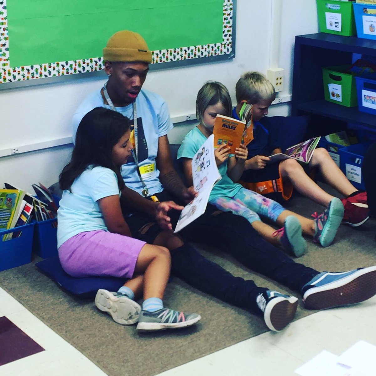 Runnin_Royals's tweet image. Today was our first Reading Royals Day at Waterman Elementary. Big Thanks to everyone involved in this becoming a reality, our student athletes had a great time!#morethanjustathletes #biggerthanbasketball #TogetherAs1