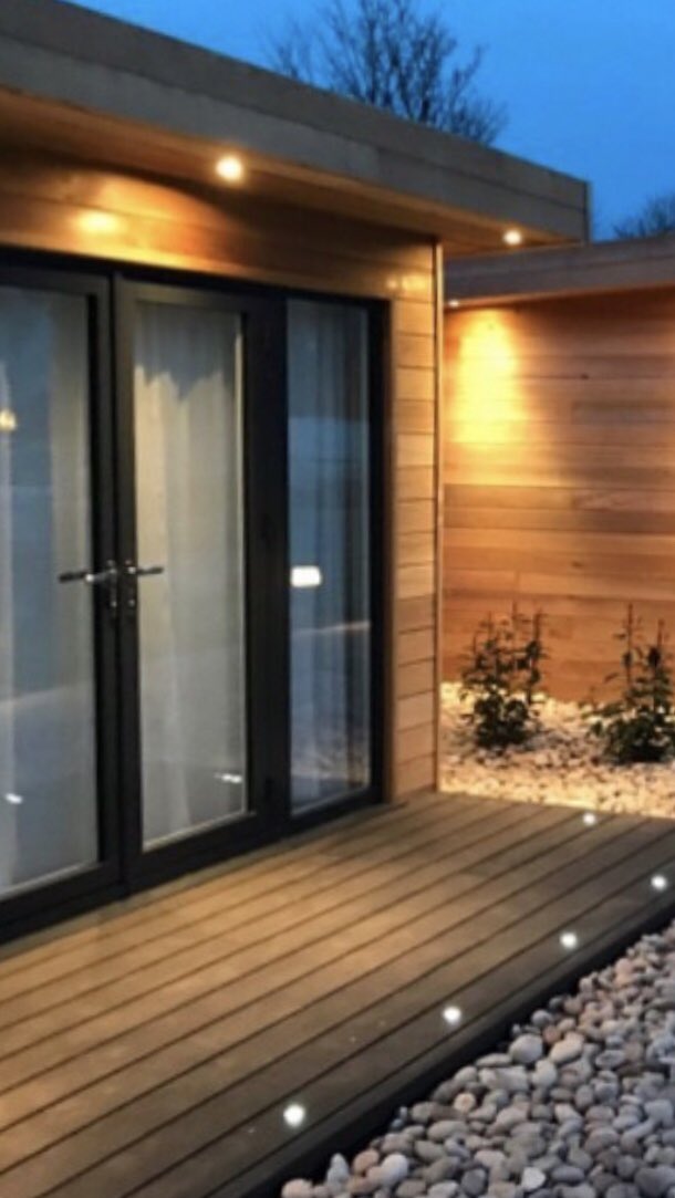 Roompods's tweet image. Would your business benefit if customers could stay on site? Contact us to explore more brett@modularworks.co.uk #restaurantnorfolk #essexrestaurants #weddingvenues #uklivingspaces #foodessex #norfolkfood #ukgolfcourses