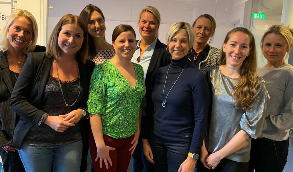 Nytt, fräscht kvinnligt affärsnätverk med tydligt syfte och mål: himlen för kvinnor som stöttar och hjälper varandra - Sorelle @sorelle - har fått en styrelse! Så glad och stolt att vara en del av den ⭐️