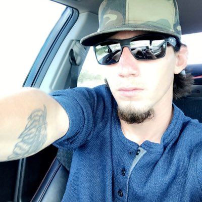 yoitbecheeto's tweet photo. #NewProfilePic https://t.co/IYYnLenA6G